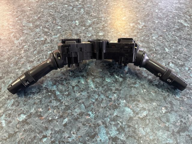 bontott KIA CEED Komplett Kormánykapcsoló (Bajuszkapcsoló)