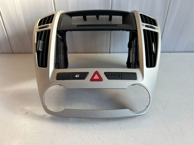 bontott KIA CEED Középkonzol Keret