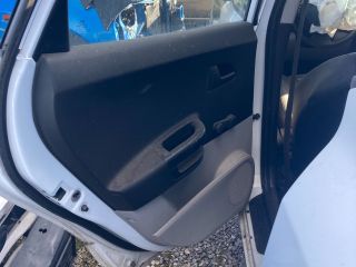 bontott KIA CEED Középkonzol Keret