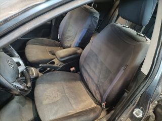 bontott KIA CEED Középkonzol Keret