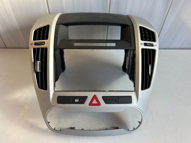 bontott KIA CEED Középkonzol Keret