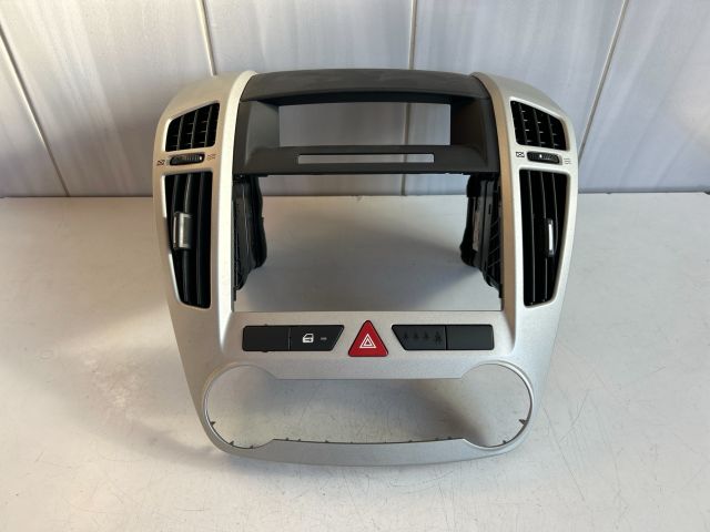 bontott KIA CEED Középkonzol Keret