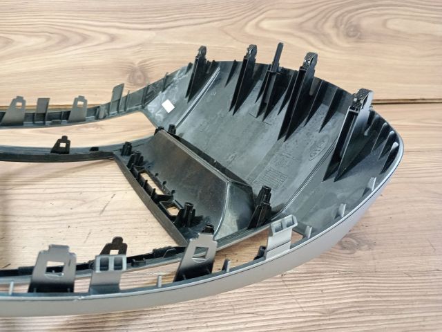 bontott KIA CEED Középkonzol Keret