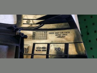 bontott KIA CEED Középkonzol Keret