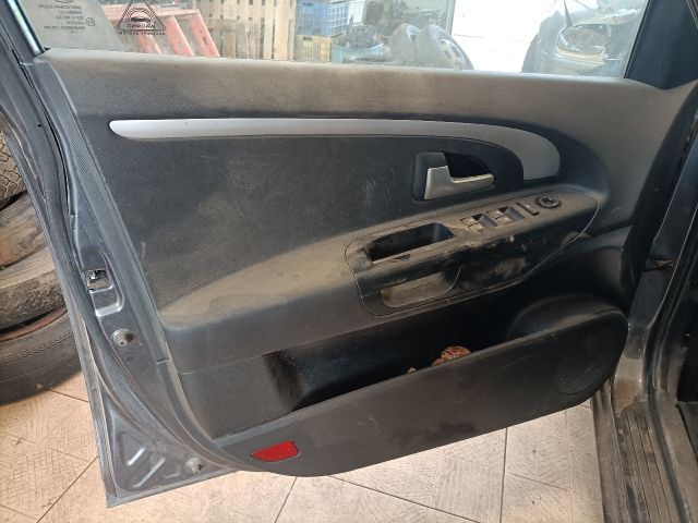 bontott KIA CEED Középkonzol Keret