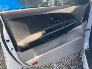 bontott KIA CEED Középkonzol Keret