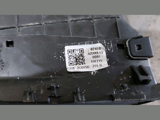 bontott KIA CEED Középső Bal Szellőző