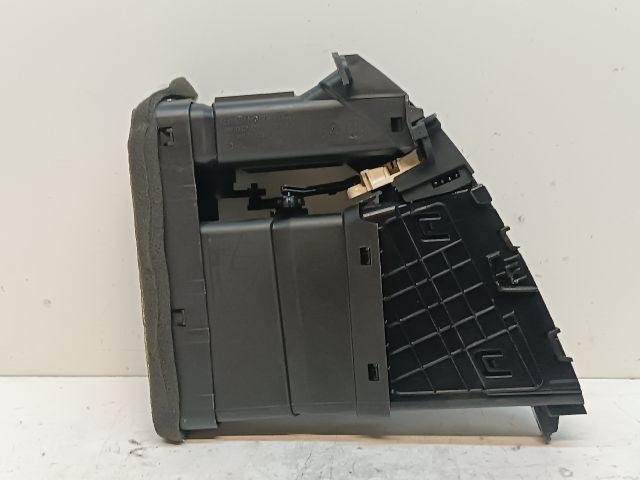 bontott KIA CEED Középső Jobb Szellőző