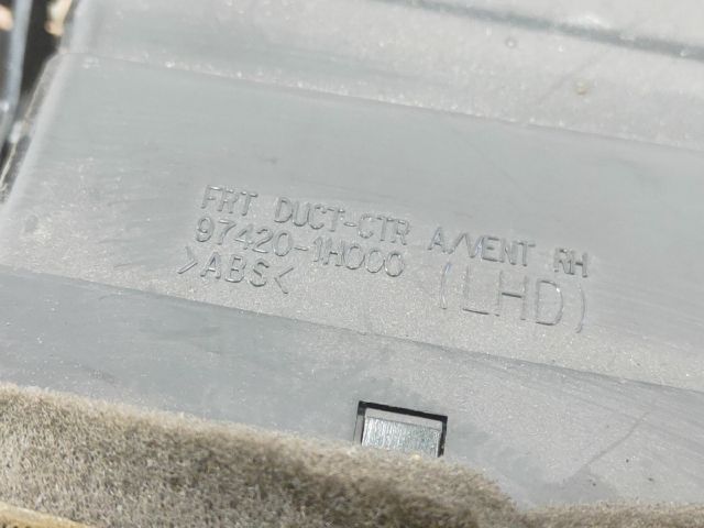 bontott KIA CEED Középső Jobb Szellőző