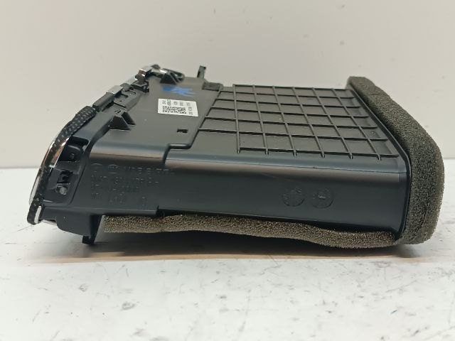 bontott KIA CEED Középső Jobb Szellőző