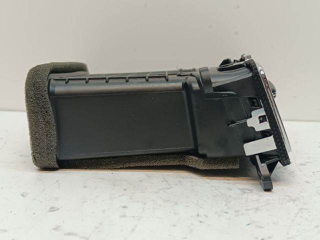 bontott KIA CEED Középső Jobb Szellőző