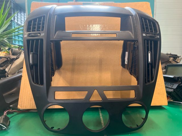 bontott KIA CEED Középső Szellőző