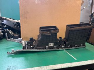 bontott KIA CEED Középső Szellőző