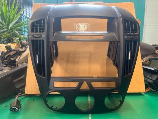 bontott KIA CEED Középső Szellőző