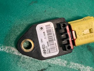 bontott KIA CEED Központi Ütközés Érzékelő