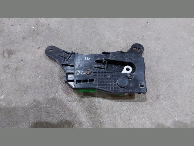 bontott KIA CEED Központizár Motor Tankajtó