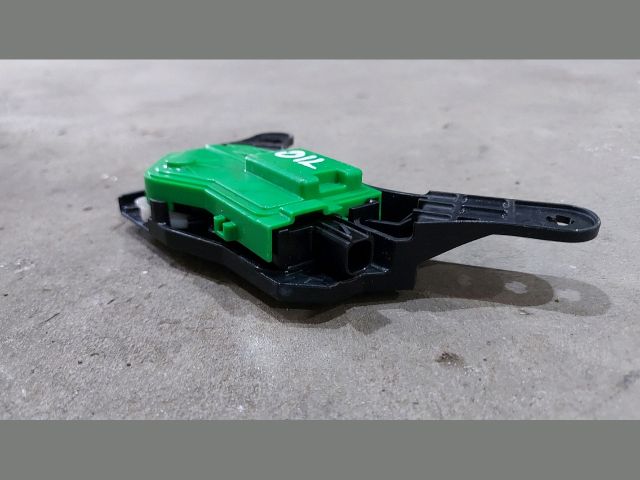 bontott KIA CEED Központizár Motor Tankajtó