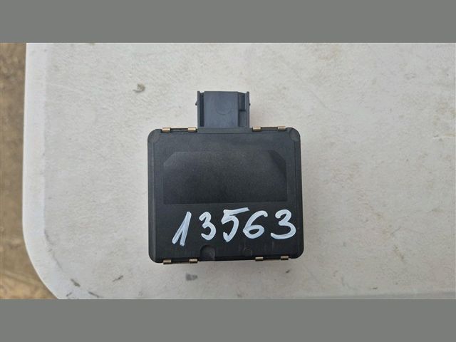 bontott KIA CEED Lámpa Vezérlő