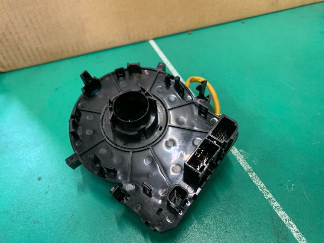 bontott KIA CEED Légzsák Átvezető Szalagkábel