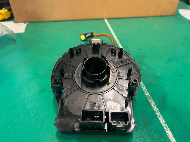 bontott KIA CEED Légzsák Átvezető Szalagkábel