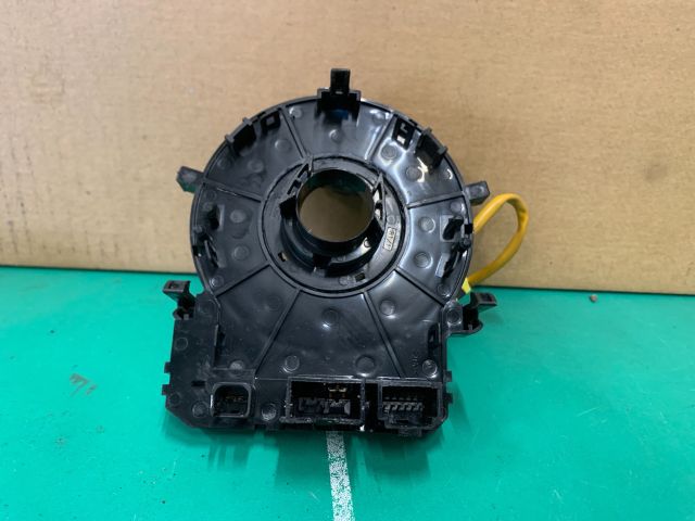 bontott KIA CEED Légzsák Átvezető Szalagkábel