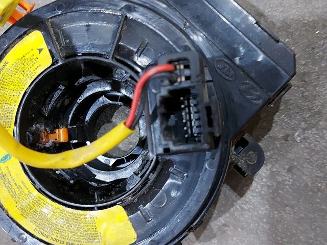 bontott KIA CEED Légzsák Átvezető Szalagkábel