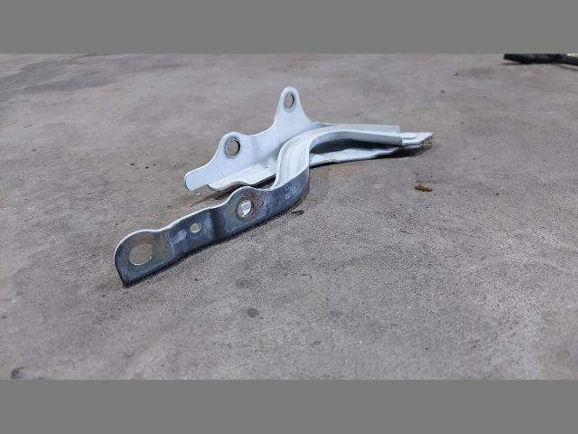 bontott KIA CEED Motorháztető Bal Zsanér