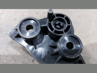 bontott KIA CEED Motorháztető Nyitó Kar / Gomb