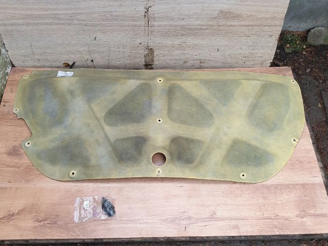 bontott KIA CEED Motorháztető Szigetelés