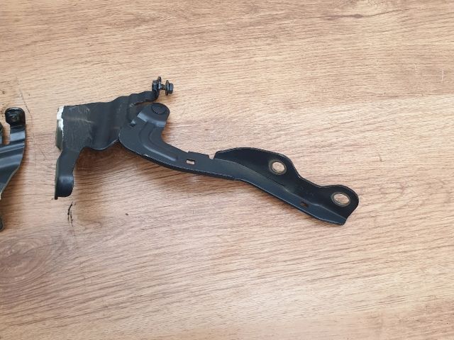 bontott KIA CEED Motorháztető Zsanér Pár