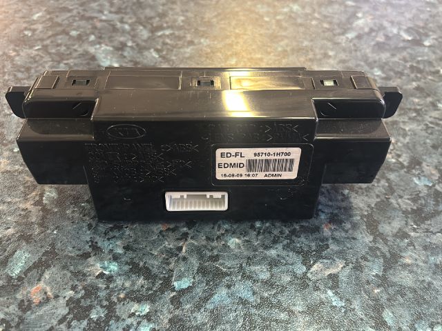 bontott KIA CEED Multifunkciós Kijelző