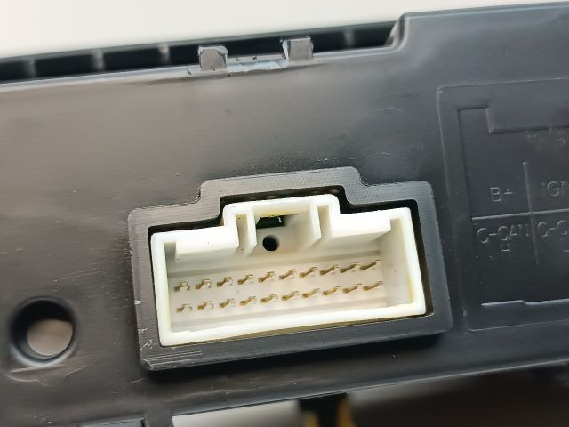 bontott KIA CEED Multifunkciós Kijelző