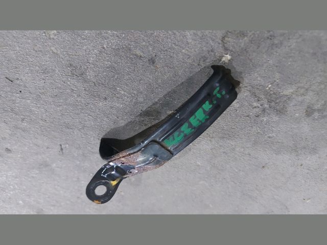 bontott KIA CEED Műszerfal Tartó Vas