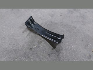 bontott KIA CEED Műszerfal Tartó Vas