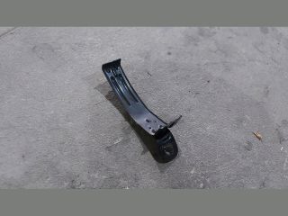 bontott KIA CEED Műszerfal Tartó Vas