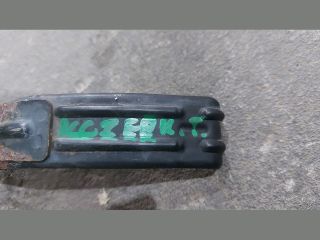 bontott KIA CEED Műszerfal Tartó Vas