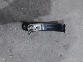 bontott KIA CEED Műszerfal Tartó Vas