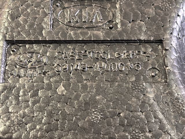 bontott KIA CEED Pótkerék Szerszámtartó