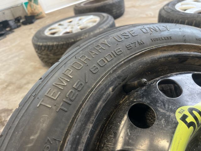 bontott KIA CEED Pótkerék