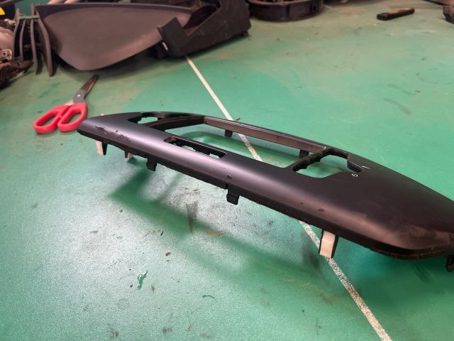 bontott KIA CEED Rádió / CD Keret