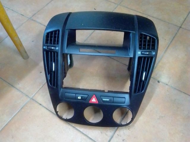 bontott KIA CEED Rádió / CD Keret