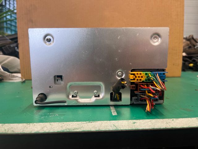 bontott KIA CEED Rádió / CD