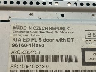 bontott KIA CEED Rádió / CD