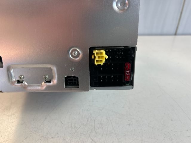 bontott KIA CEED Rádió / CD