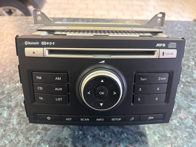bontott KIA CEED Rádió / CD