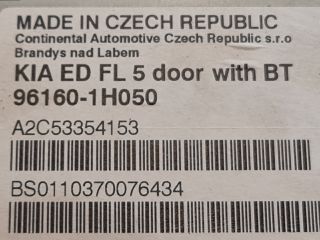 bontott KIA CEED Rádió / CD