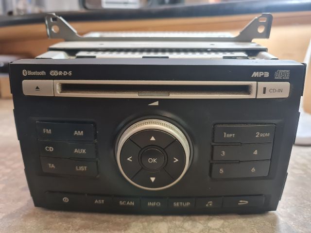 bontott KIA CEED Rádió / CD