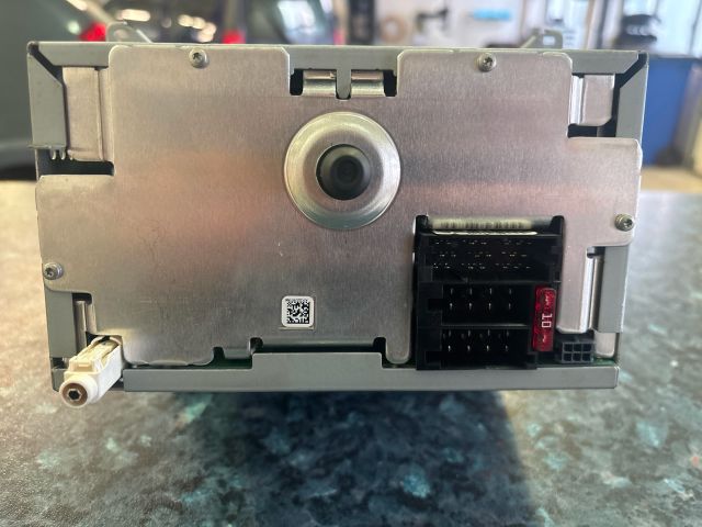 bontott KIA CEED Rádió / CD