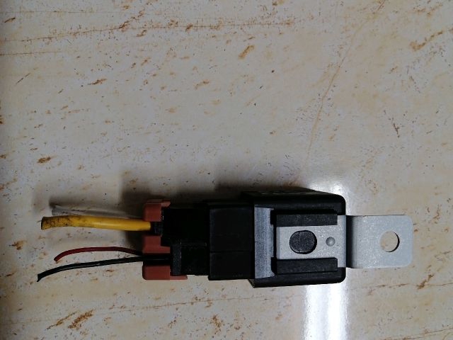 bontott KIA CEED Relé
