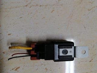 bontott KIA CEED Relé